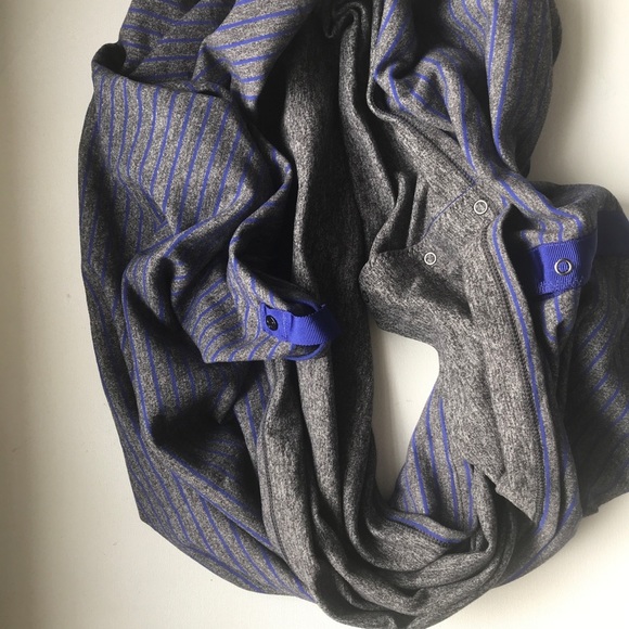 LULULEMON Vinyasa Scarf hyper stripe blue gray - Picture 2 of 7
